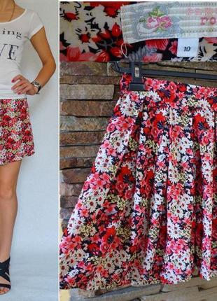 Очень красивая и стильная брендовая юбка в цветах...100% вискоза.6 фото