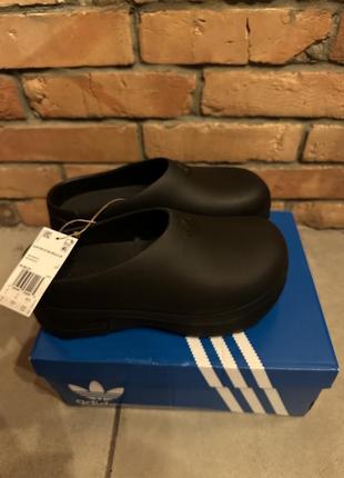 Adidas mule