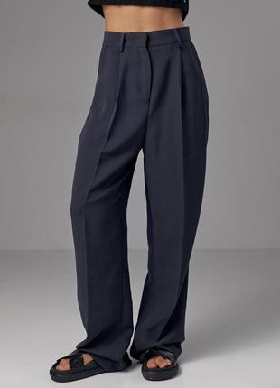 Темно серые классические брюки со стрелками6 фото