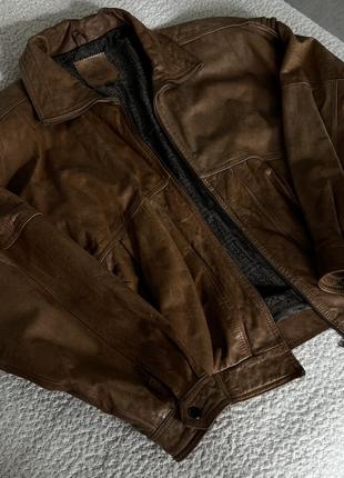 Розкішна коричнева шкіряна куртка косуха бомбер в американському стилі10 фото