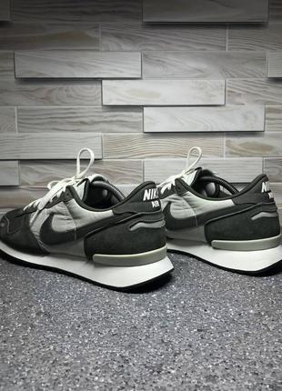 Grey nike vortex deals