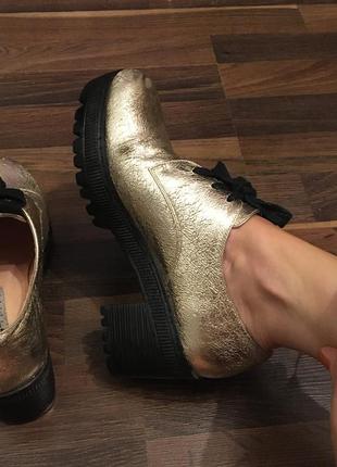 Золотые ботинки-туфли1 фото