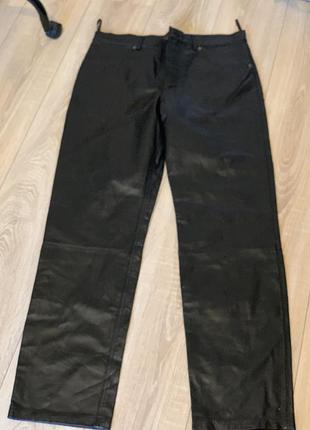 Кожаные черные брюки мужские1 фото