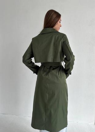 Женский зеленый цвета хаки длинный тренч под пояс с карманами2 фото