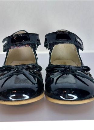 Лаковые туфельки с ортопедической стелькой 23 размера.9 фото