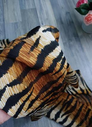 Красивый тигровой шарф шаль косынка8 фото