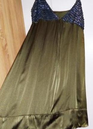 Винтажное коктейльное платье цвет мха. размер s. новое. натуральный шелк.