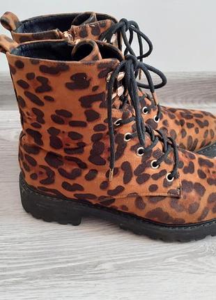 Осінні/весняні чобітки в гарному стані.