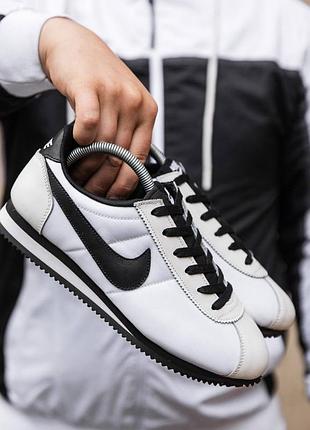 Білі з чорним олд скульні кросівки nike cortez кеди з піною old school