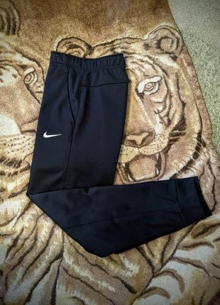 Брюки nike therma-fit оригинал 23рока1 фото