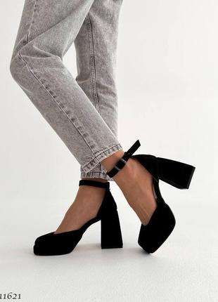 Черные туфли босоножки замшевые на каблуке4 фото