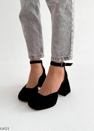 Черные туфли босоножки замшевые на каблуке8 фото