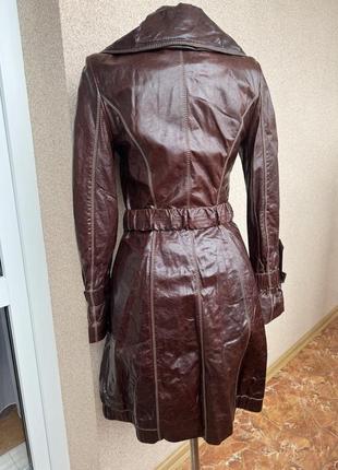 Удлиненная куртка из натуральной кожи, темно коричневого цвета, размер м2 фото