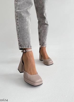 Стильные босоножки с закрытым носиком туфли бежевые кожаные6 фото