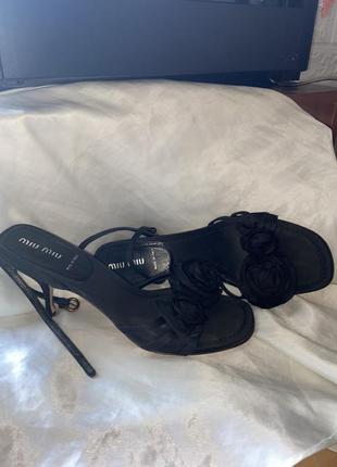 Босоніжки miu miu