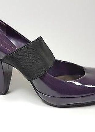 Лаковые туфли clarks