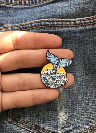 Значок на рюкзак ,сумку или одежду.