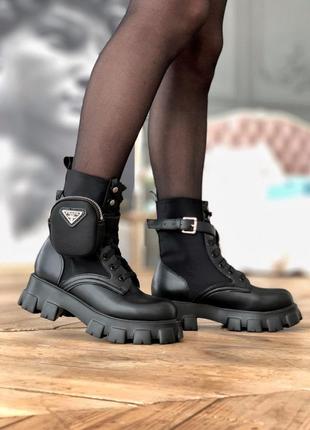 Ботинки prada monolith boots black leather nylon pouch черевики7 фото