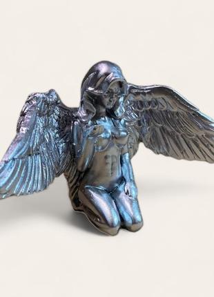 Статуэтка ангел. фигурка для интерьера голый ангел 20х10 см. декор ангел серебряный