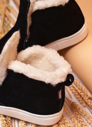 Женские замшевые ботинки на меху, разные цвета