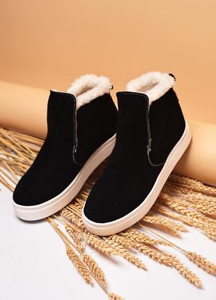 Женские замшевые ботинки на меху, разные цвета