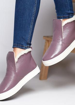 Женские кожаные ботинки на меху, разные цвета