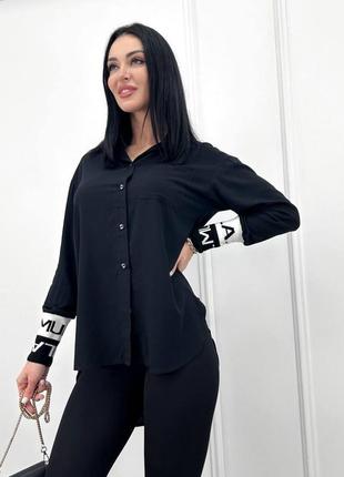 Женская блуза с принтом микки 42-44. черный