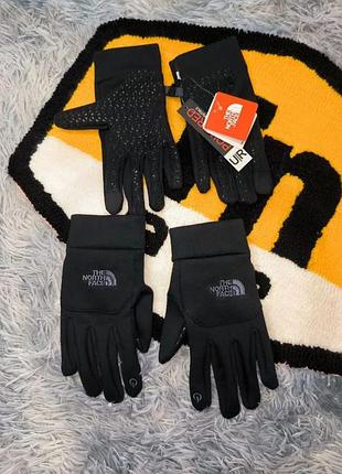Перчатки the north face