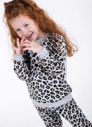 Детский трикотажный спортивный костюм с леопардовым принтом3 фото