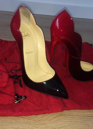 Очаровательные ! безумно красивые туфли от christian louboutin hot chick patent 130mm1 фото