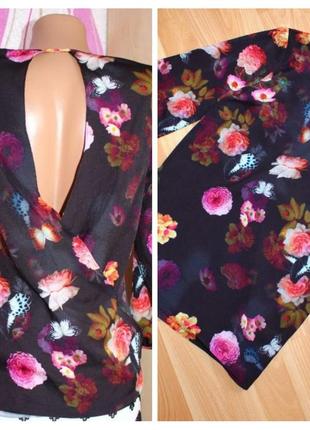 Стильный топ блуза с открытой спиной на запах в цветочный принт вырез на спине