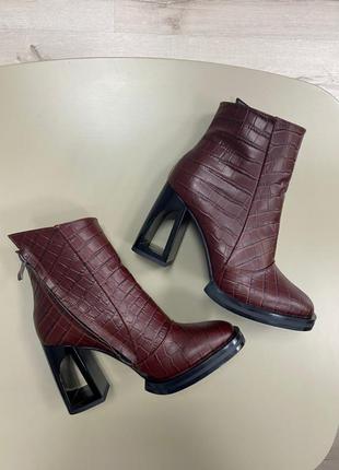 Ботинки с итальянской кожи кожаные ботиночки сапоги сапожки кожані3 фото