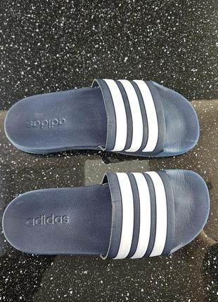 Капці adidas. розмір 40