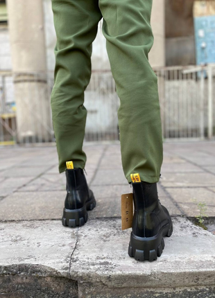 Женские ботинки на флисе тракторная подошва кожаные черные  м-263926 фото