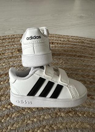 Дитячі кеди кросівки adidas3 фото