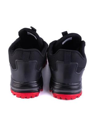 Чоловічі чорно-червоні кросівки на шнурівці2 фото