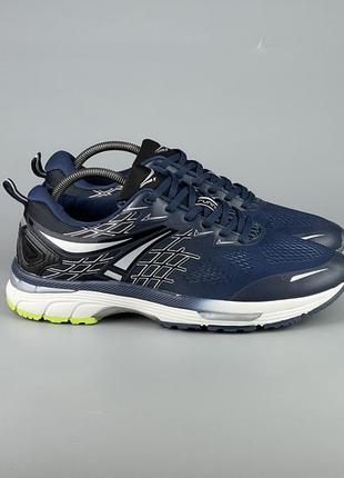 Фірмові бігові кросівки nike adidas puma