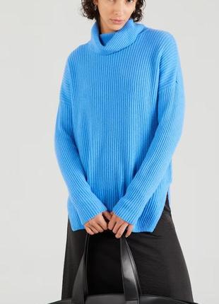 Стильный удлиненный свитер united colors of benetton