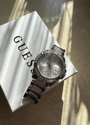 Часы “guess”