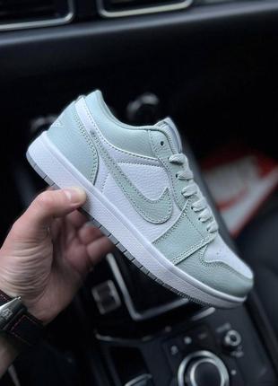 👟кроссовки женские nike air jordan 1 low mint &amp; white👟

🔝топовое качество🔝2 фото