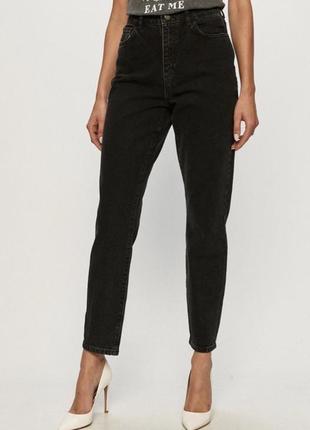 Черные джинсы mom, размер м-l3 фото