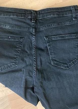 Черные джинсы mom, размер м-l7 фото
