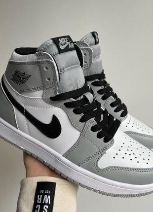 Чоловічі кросівки nike air jordan 1 high6 фото