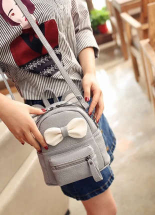 Маленький дитячий сірий жіночий невеликий рюкзак сумочка міккі маус з вушками3 фото