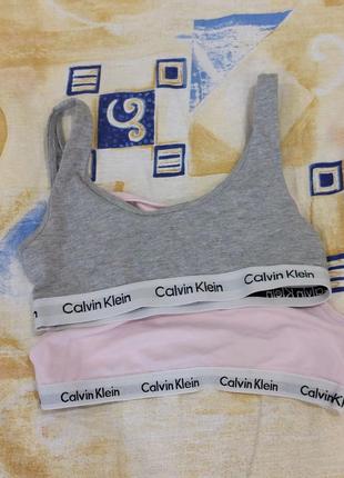 Набор топов calvin klein 8-10 лет стретч-хлопок серый розовый лого детские топики4 фото