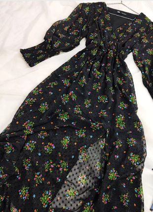 Прекрасна чорна сукня в квітковий принт і фактурний горошок zara1 фото