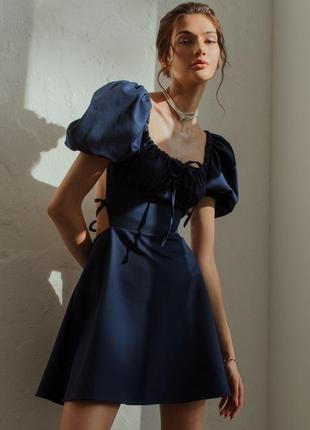 Платье мини с открытой спиной1 фото