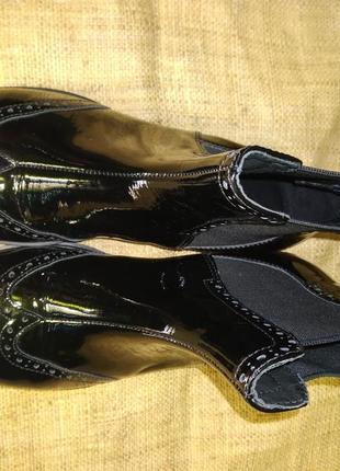 Лак-кожа новые ботинки ессо