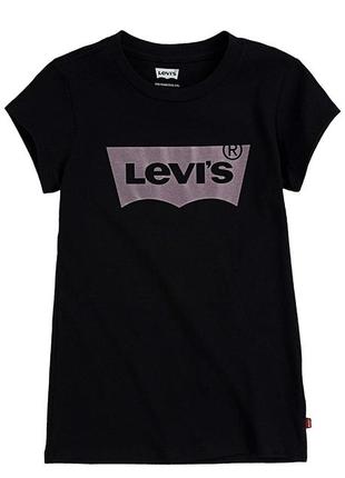 Новая футболка levi's 4-5 лет
