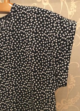 Очень красивая и стильная брендовая блузка